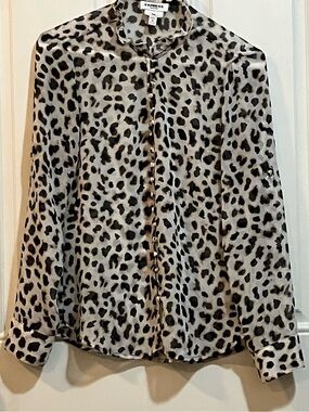 Express Portofino Slim Leopard Print Ruffle Blouse XSP